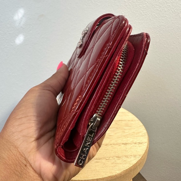 Chanel Red Quilted Women's wallet silver hardware EUC - Picture 2 of 11